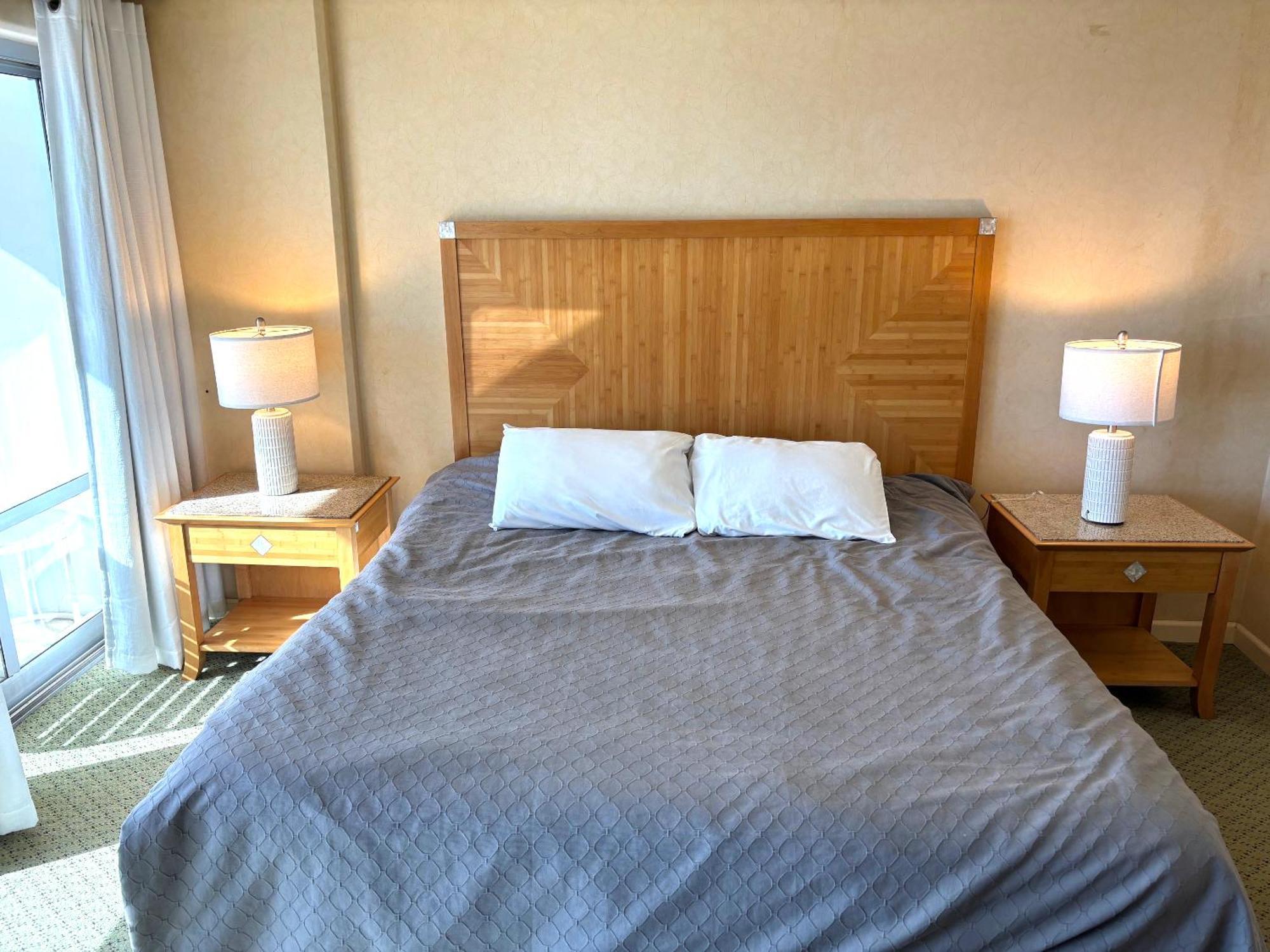 Ilikai Apt 308 - Spacious Studio With Stunning Ocean & Harbor Views Honolulu Esterno foto